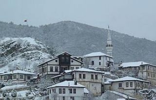 Doğu Marmara ve Batı Karadeniz'de kar yağışı...