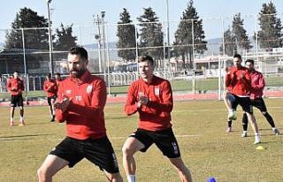 Balıkesirspor, Adanaspor maçında 3 puan hedefliyor