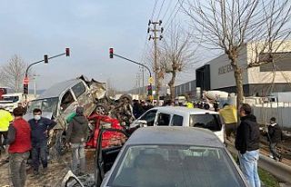 Bursa-Ankara yolunda trafik kazası: 3 ölü, 21 yaralı