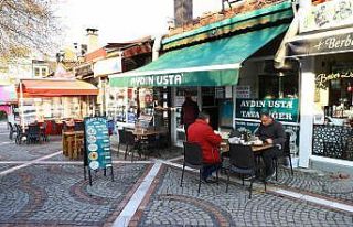 Edirne'de yeme içme yerleri yeni tedbirler kapsamında...