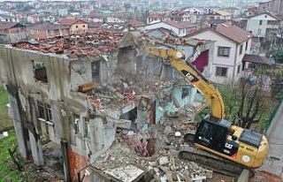 Kocaeli'de 17 Ağustos 1999 Marmara Depremi'nde hasar...