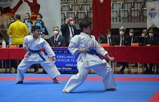 Türkiye Kulüplerarası Takım Karate Şampiyonası'nda...