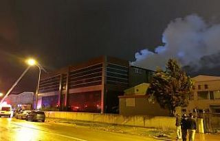 Bursa'da bir tekstil fabrikasında çıkan yangın...