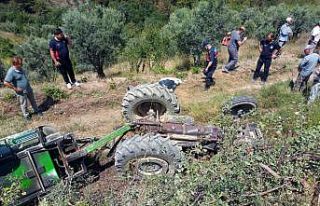 Bilecik'in Osmaneli ilçesinde devrilen traktörün...