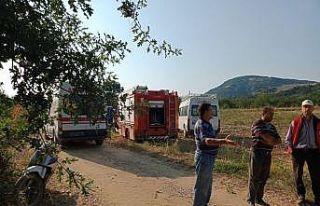 Bursa'da traktör devrildi: 1 ölü, 1 yaralı