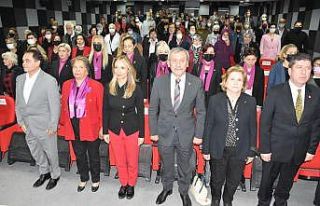 CHP Kadın Kolları Genel Başkanı Nazlıaka, Bilecik'te...
