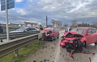 Edirne'de iki otomobilin çarpışması sonucu...