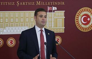 CHP Genel Başkan Yardımcısı Akın açıklamada...