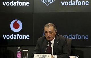 Beşiktaş Kadın Futbol Takımı Vodafone ile sponsorluğu...