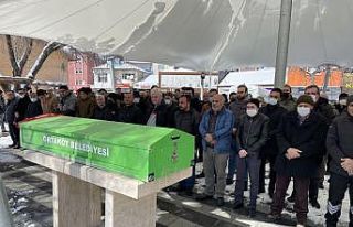 Bursa'da öldürülen genç kadının cenazesi...