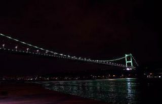 Fatih Sultan Mehmet Köprüsü Yeşilay Haftası için...