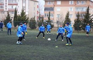 Ukraynalı işitme engelli futbolcular Tekirdağ'da...