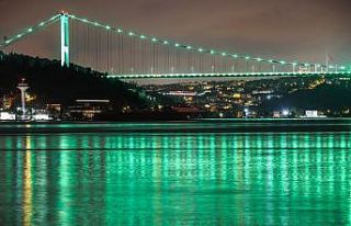 İstanbul’un köprüleri skolyoz hastalığına...