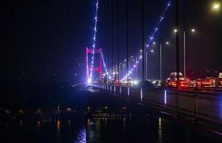 Bakan Karaismailoğlu, FSM Köprüsü'ndeki asfalt...