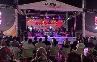 Yalova'da sanatçı Mustafa Yıldızdoğan konser...