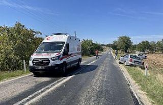 Edirne'de iki otomobilin çarpıştığı kazada...