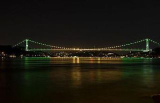 Fatih Sultan Mehmet Köprüsü Brezilya bayrağının...