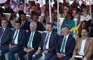 TOBB Başkanı Rifat Hisarcıklıoğlu, Kocaeli'de...