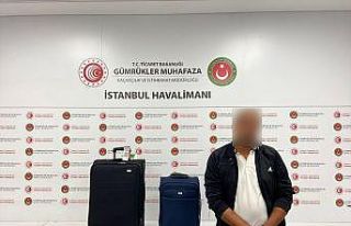 İstanbul Havalimanı'nda valiz çubuklarına...