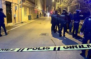Bursa'da silahla başından vurulan kadın hayatını...
