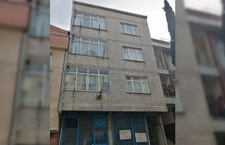 İstanbul'da atık dolu evde yalnız kalan 3...