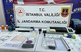İstanbul'da sahte sürücü belgesi ve kimlik...