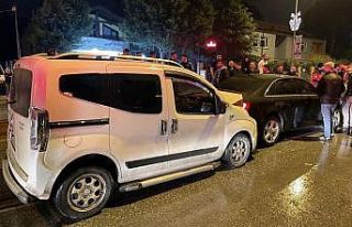 Sakarya'da zincirleme trafik kazasında 4 kişi...