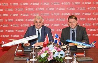 THY, İzlanda'nın hava yolu şirketi Icelandair...