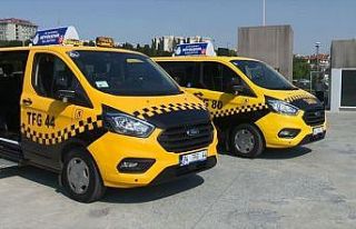 İstanbul'da 402 yeni taksi yolcu taşımaya...