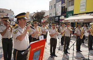 Edirne'deki askeri bando konserinin bir bölümün...