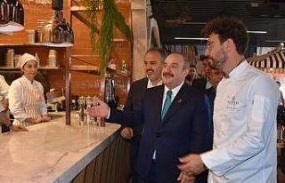 AK Parti'li Mustafa Varank, Bursa'da restoran...