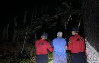 Uludağ'da kaybolan 2 kişi ekiplerce bulundu