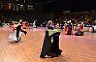 Antalyalı yaşlılar dünya dans şampiyonu oldu
