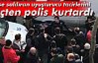 İstanbul'da esnaf polise saldıran uyuşturucu satıcılarını...