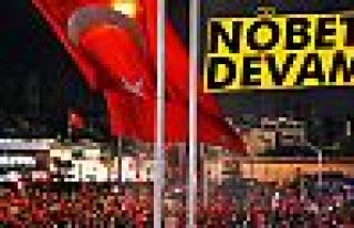 İstanbullular demokrasi nöbetine devam ediyor