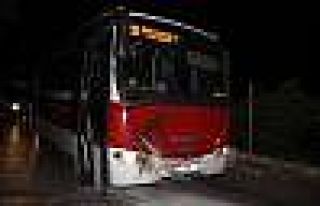 İzmir’de Belediye Otobüsüne Molotoflu Saldırı