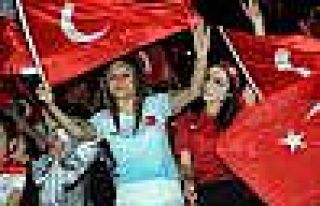Nevşehir’de kadınlar meydanları boş bırakmıyor