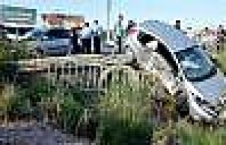 Otomobil Sulama Kanalına Düştü: 7 Yaralı