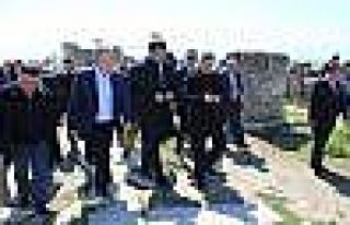 Zeybekci’den Tüsiad, CHP Ve Seçim Barajı Mesajı