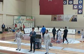 Eskrim Kılıç Açık Turnuvası, Bursa'da başladı