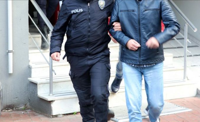 İzmir'deki FETÖ operasyonunda 116 tutuklama, 60 asker de itirafçı oldu
