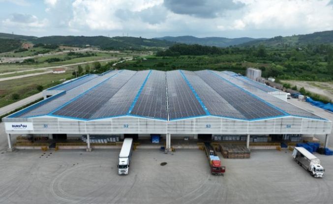 Bursa Büyükşehir Belediyesi su dolum tesisi çatısına yerleştirilen panellerle elektrik de üretecek