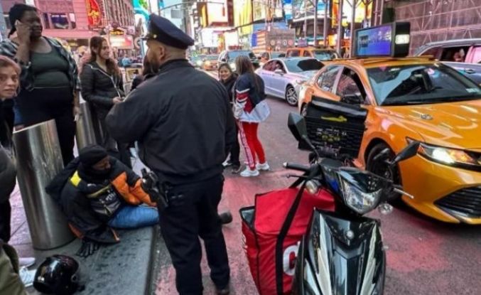 Manhattan'ın işlek caddesinde kaza