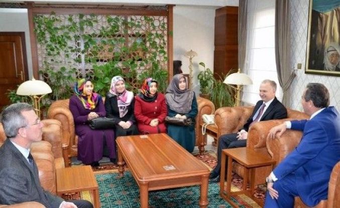 Nevşehir Valisi Ceylan, Kadın Kur’an Kursu Öğreticilerini Kabul Etti