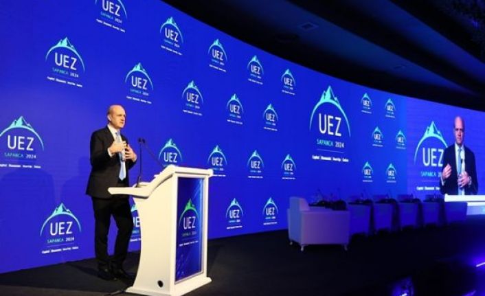 Eski İsveç Başbakanı Reinfeldt: “Küresel Yönetişime İhtiyacımız Var”